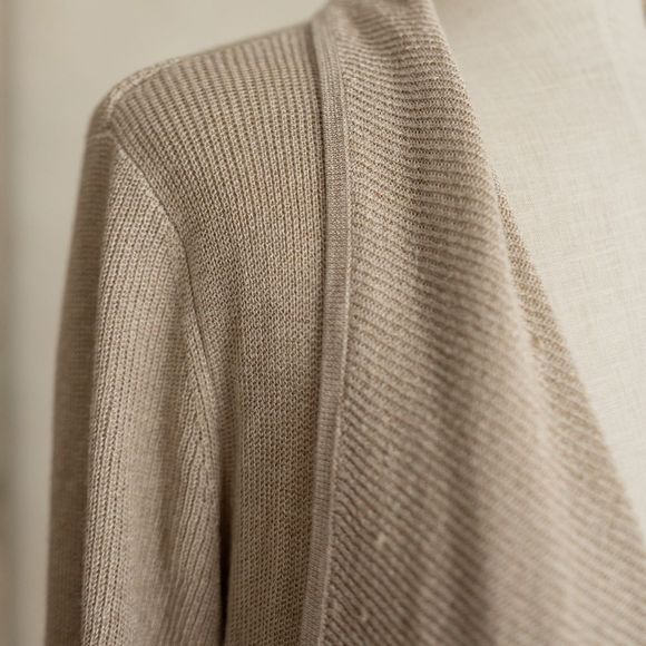 Women’s White House Black Market Tan Open Front Sweater size S - Picture 8 of 13